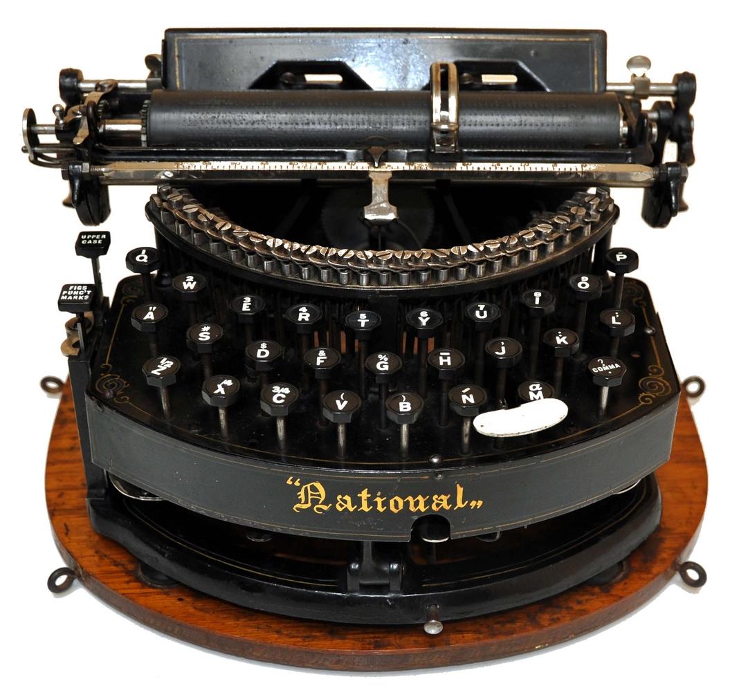「National Typewriter」