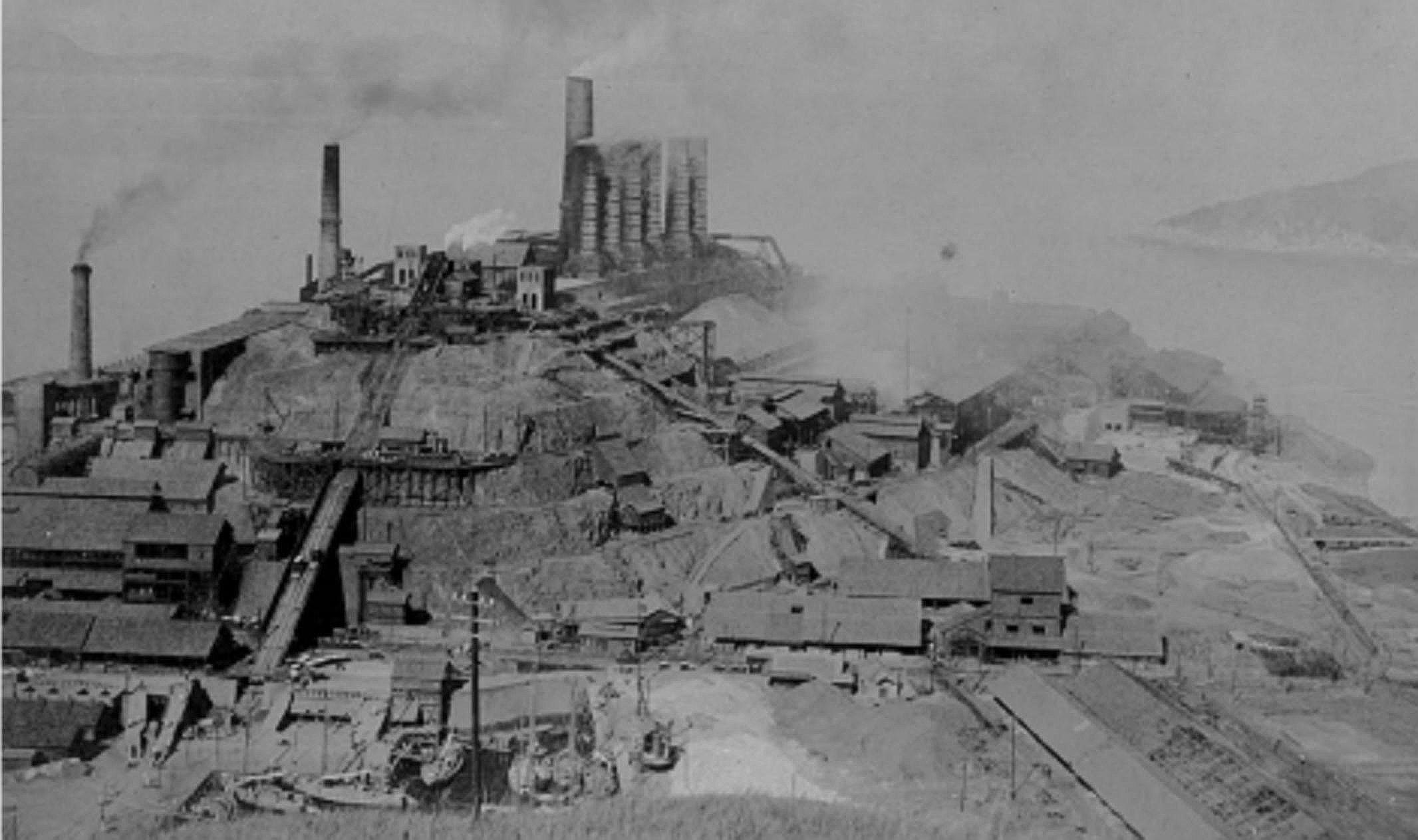 四阪島製錬所の6本煙突（1914年撮影）