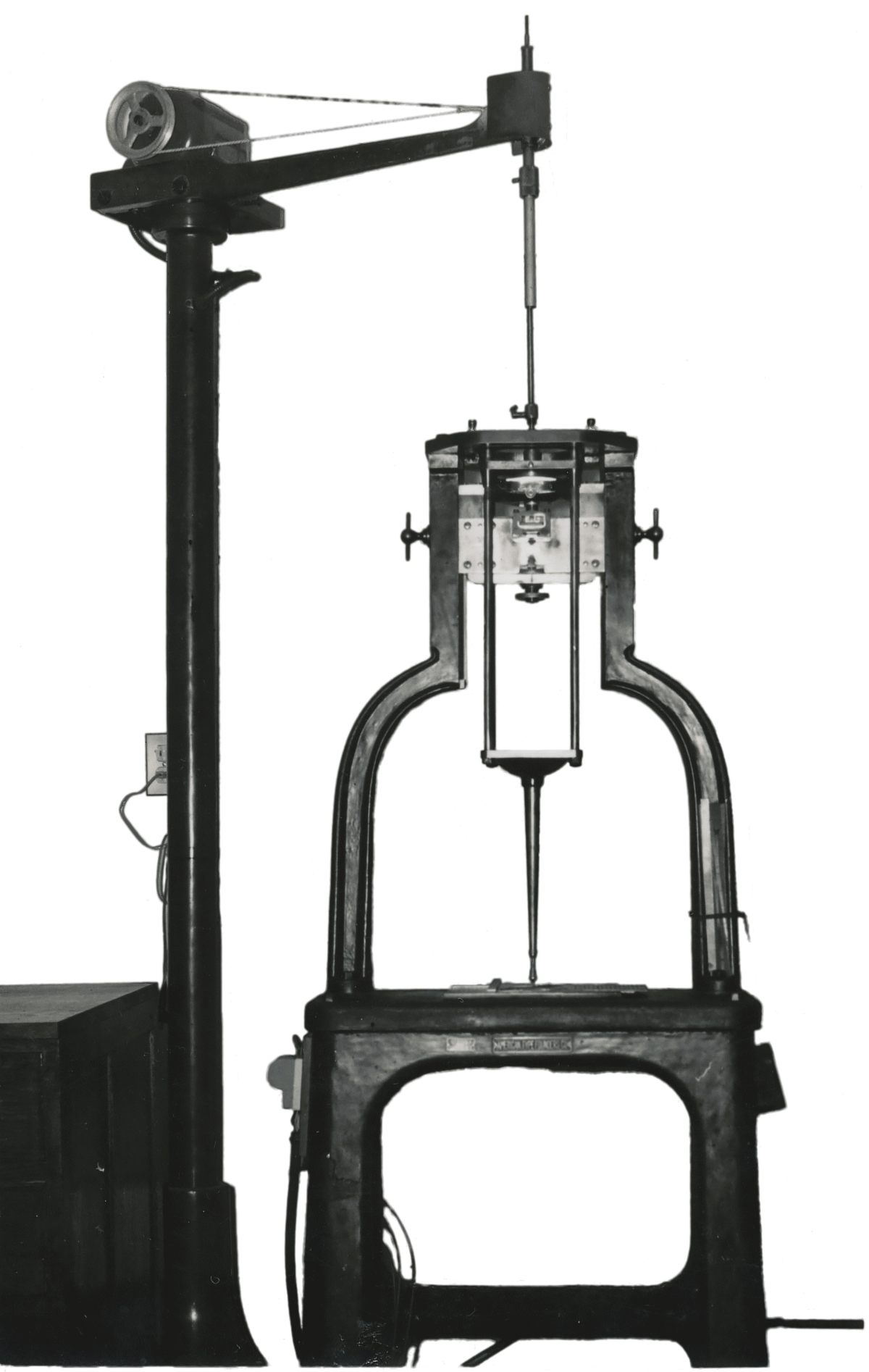 ATF製のベントン母型彫刻機